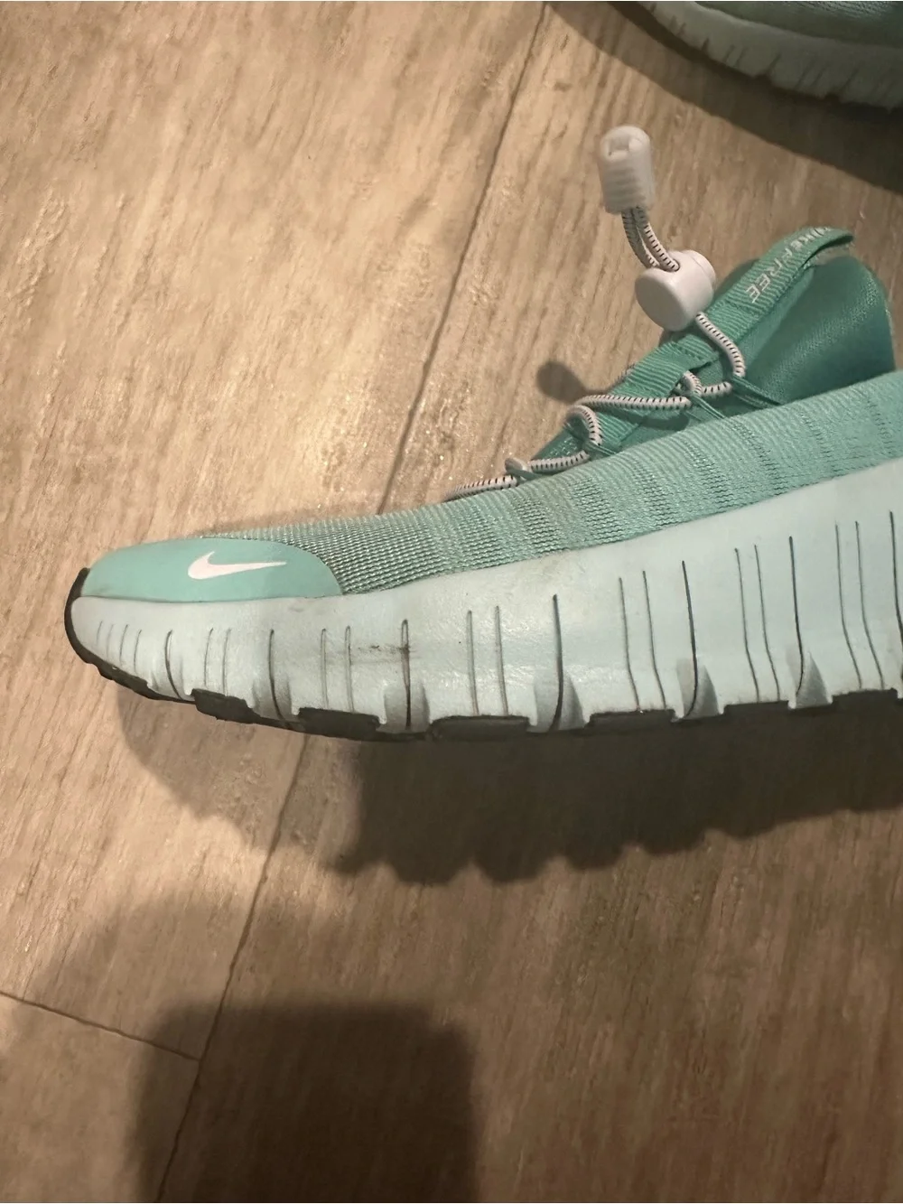 Nike Free Metcon 6 Training Workout Shoes Green Women’s 11 Men’s 9.5